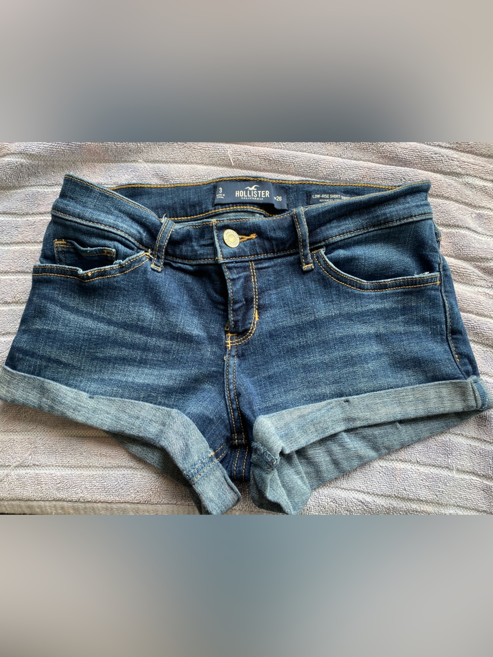 Hollister Low-Rise Denim Shortie Shorts Size 3 W26 Advanced Stretch Y2K
